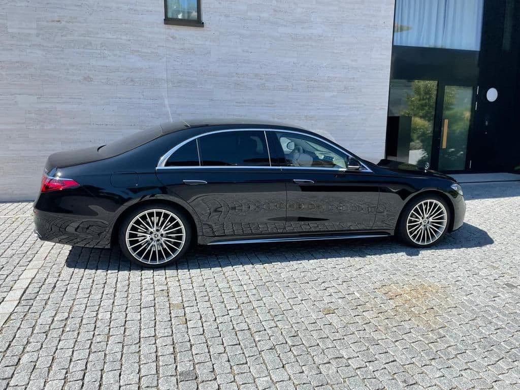 Mercedes-Benz S-Class 500