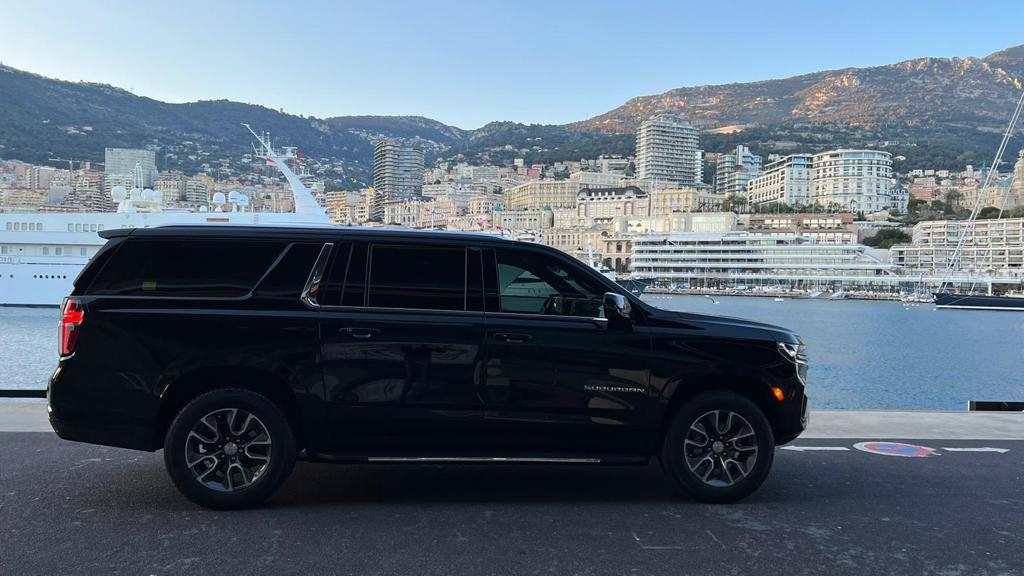 Londres · Bentley Bentayga à Canary Wharf