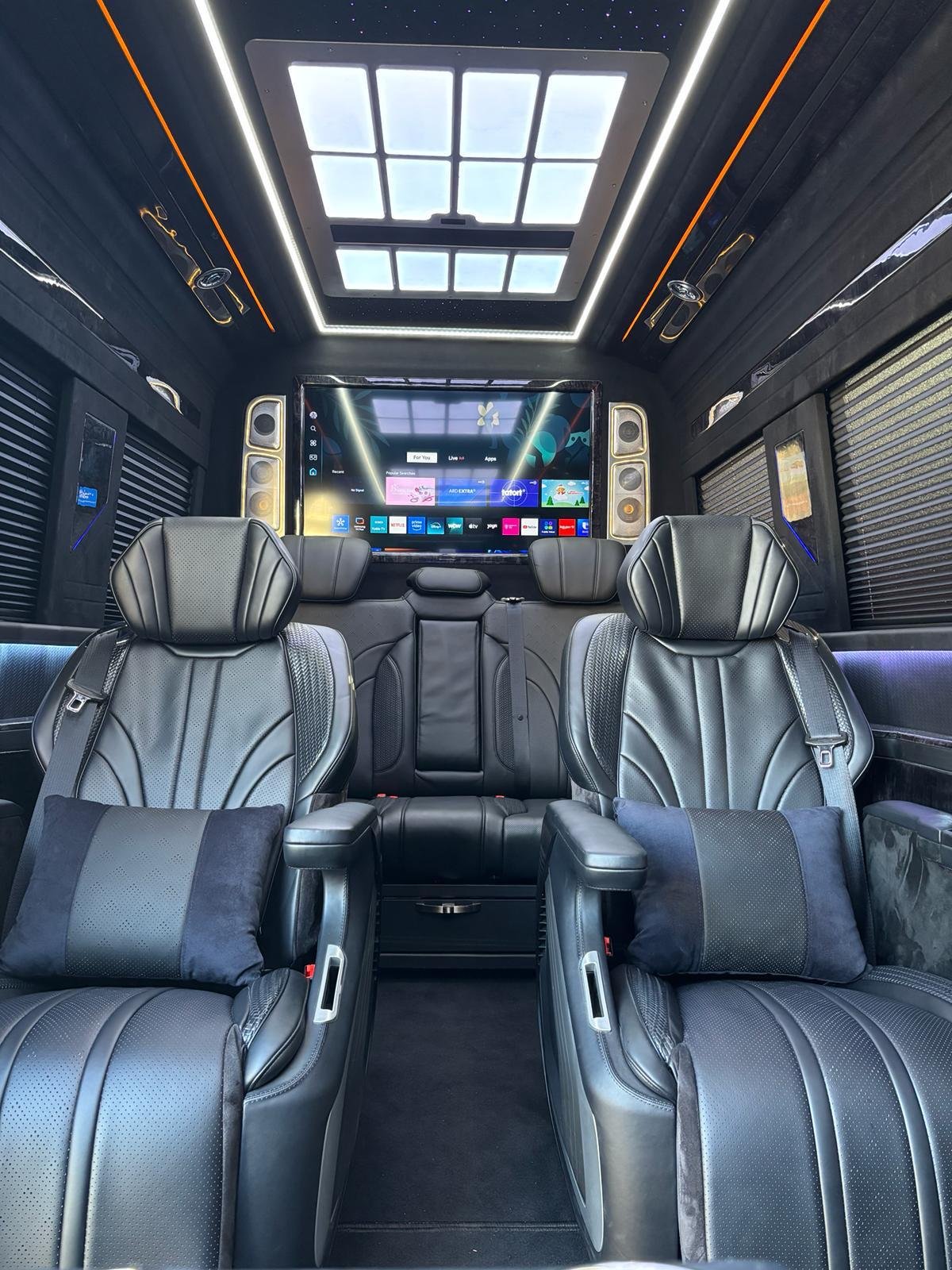 Mercedes-Benz V-Class — صورة 1