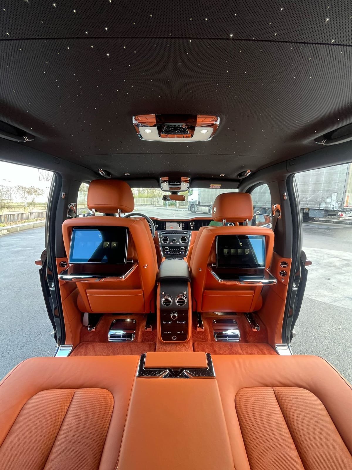 Rolls-Royce Cullinan Arrière